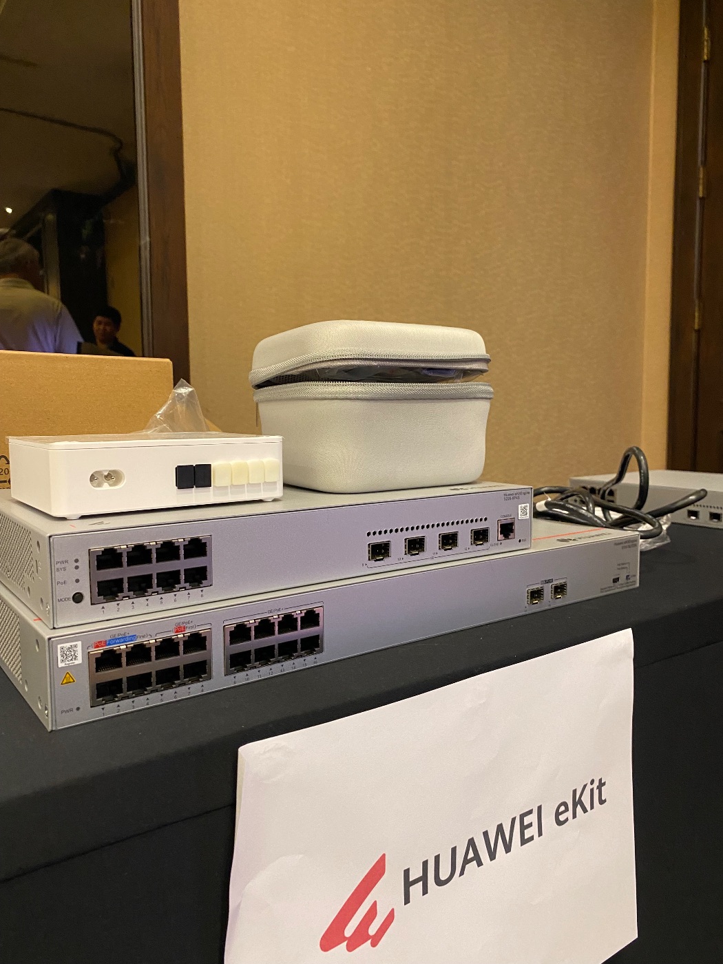อุปกรณ์ networking จาก HUAWEI ekit